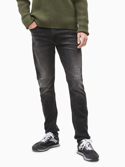 Calvin Klein Ruhák HU674654 | Calvin Klein CKJ 058 Slim Tapered Férfi Farmernadrág Fekete